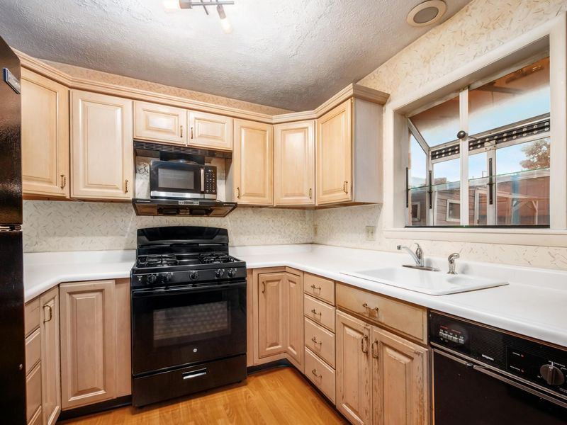 604 Pamlico Street, Unit X8, Columbus, OH 43228 Photo 15