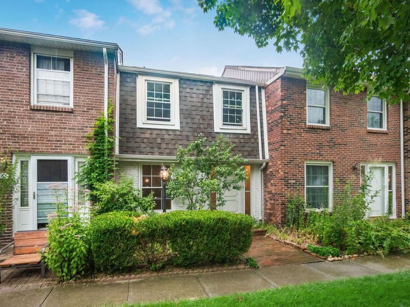 604 Pamlico Street, Unit X8, Columbus, OH 43228 Photo 3