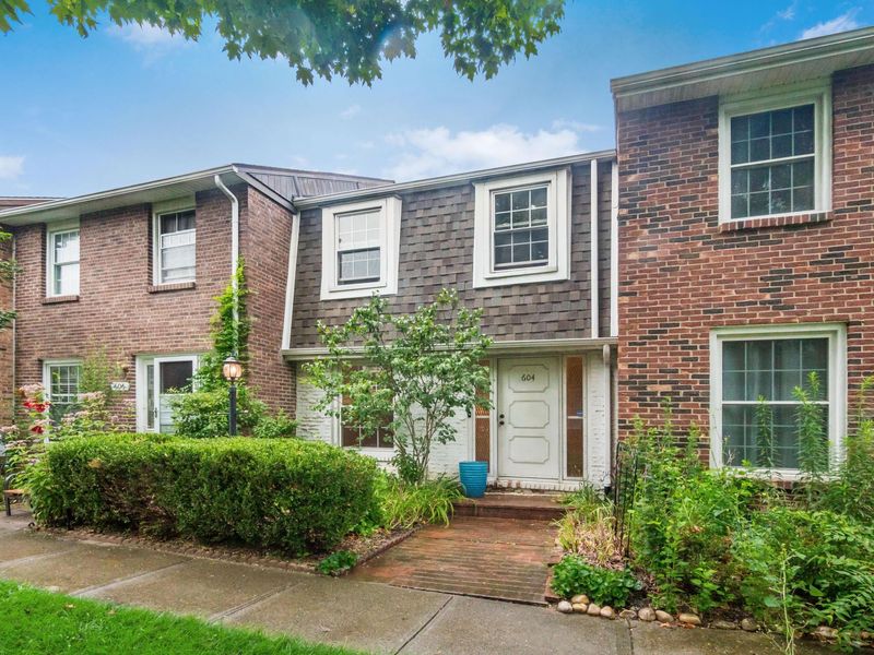 604 Pamlico Street, Unit X8, Columbus, OH 43228 Photo 5
