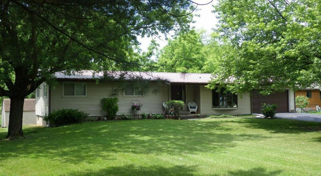 18649 166th Avenue Avenue, Manchester, IA 52057 Main Photo