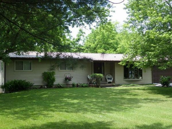 18649 166th Avenue Avenue, Manchester, IA 52057
