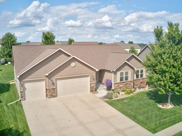 2803 Pendleton Drive, Cedar Falls, IA 50613
