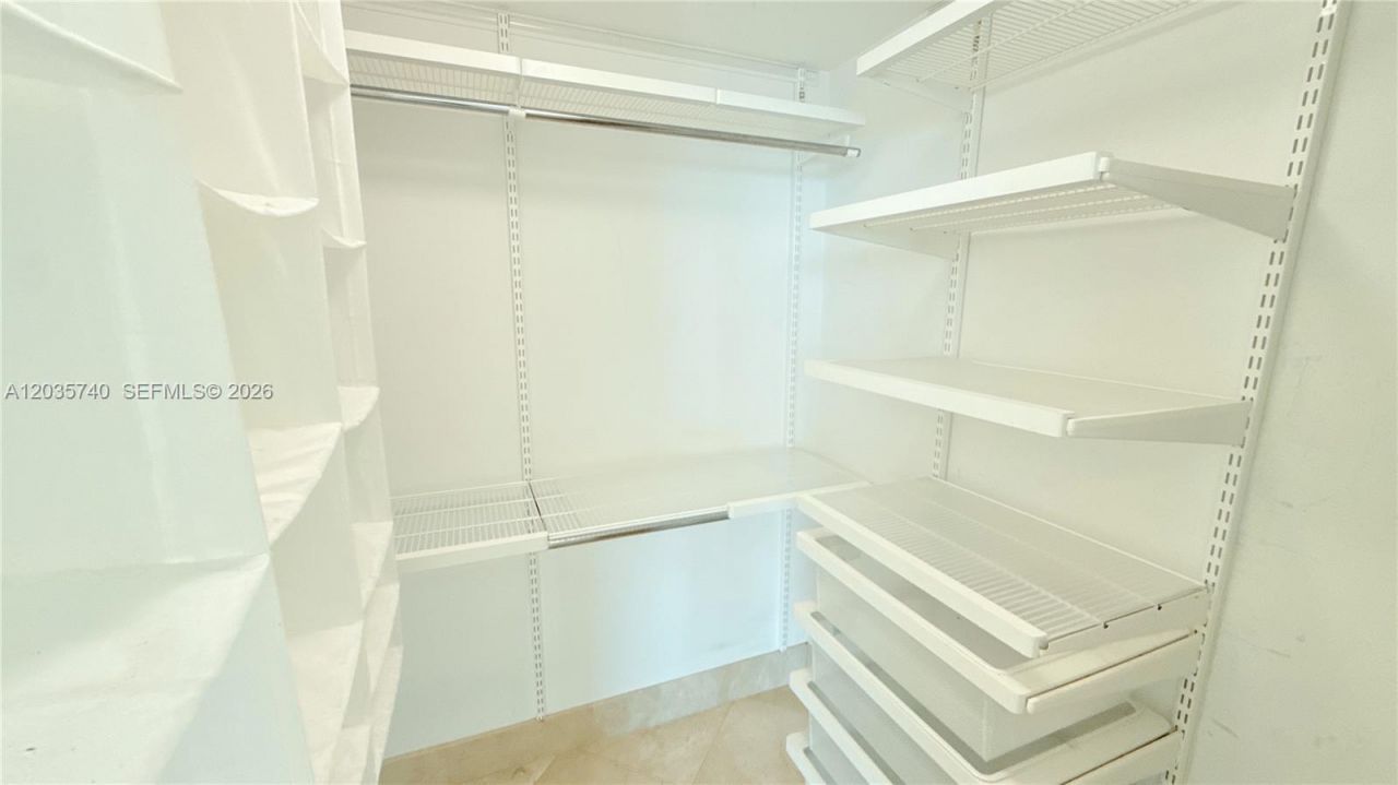 950 Brickell Bay Dr , Unit 3411, Miami, FL 33131 Photo