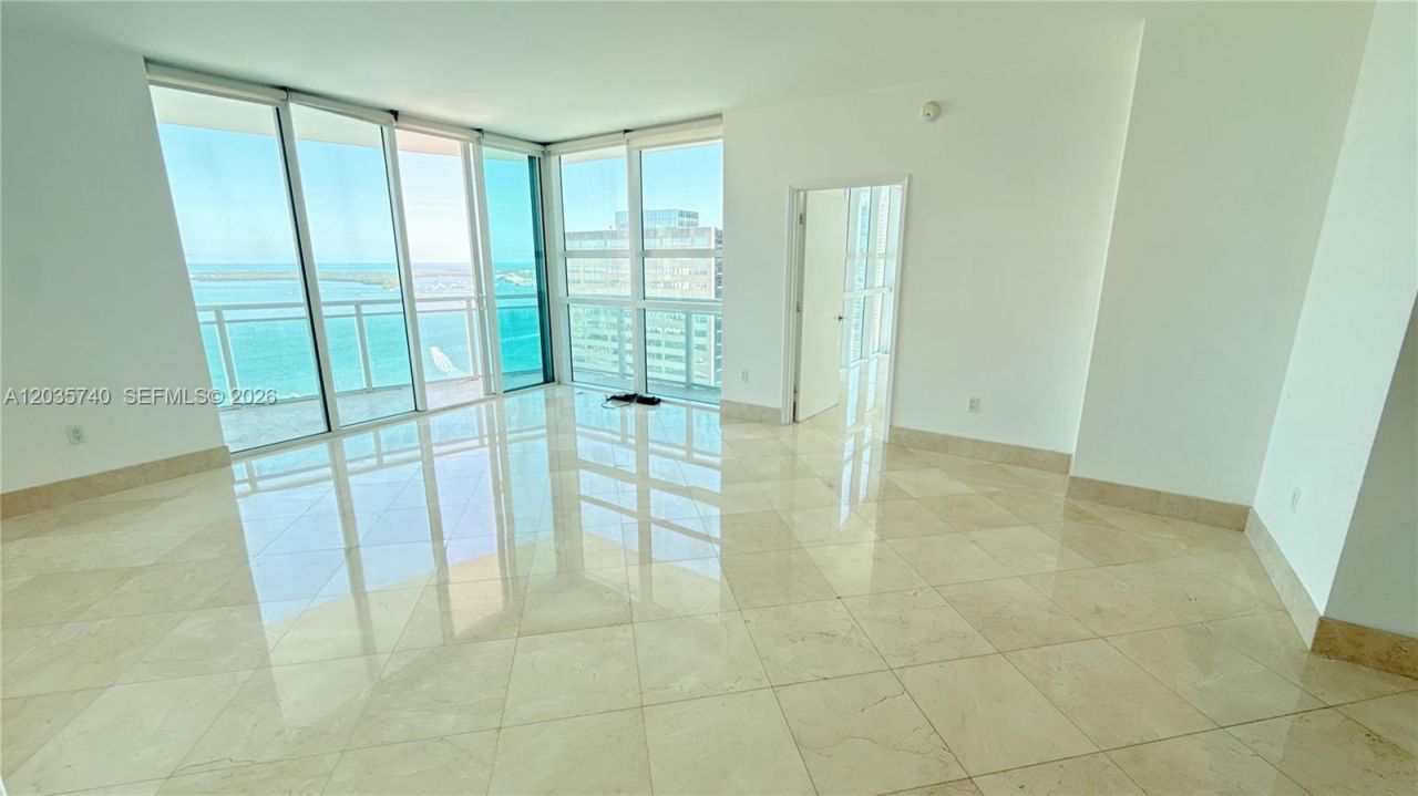 950 Brickell Bay Dr , Unit 3411, Miami, FL 33131 Photo