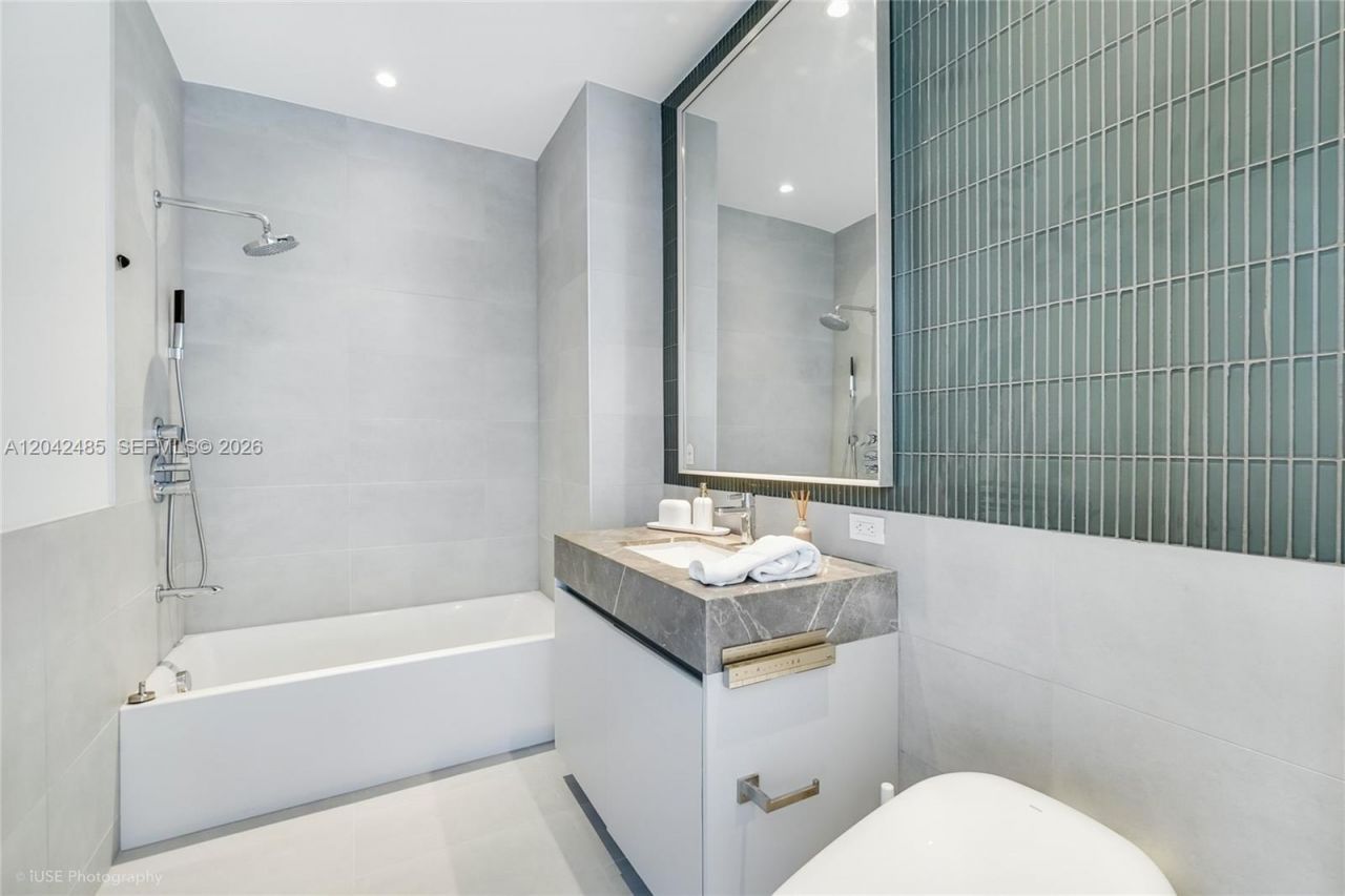 500 Alton Rd , Unit 4401, Miami Beach, FL 33139 Photo