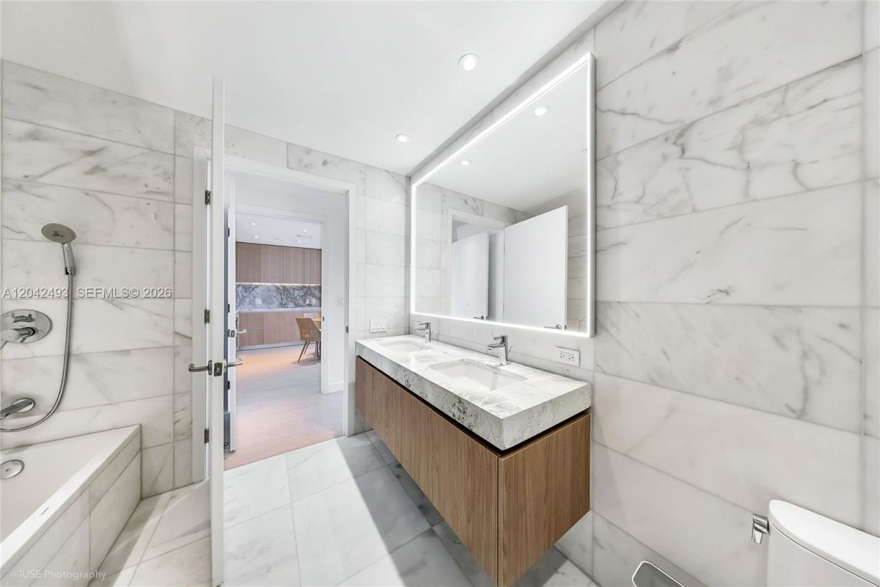 500 Alton Rd , Unit 1906, Miami Beach, FL 33139 Photo