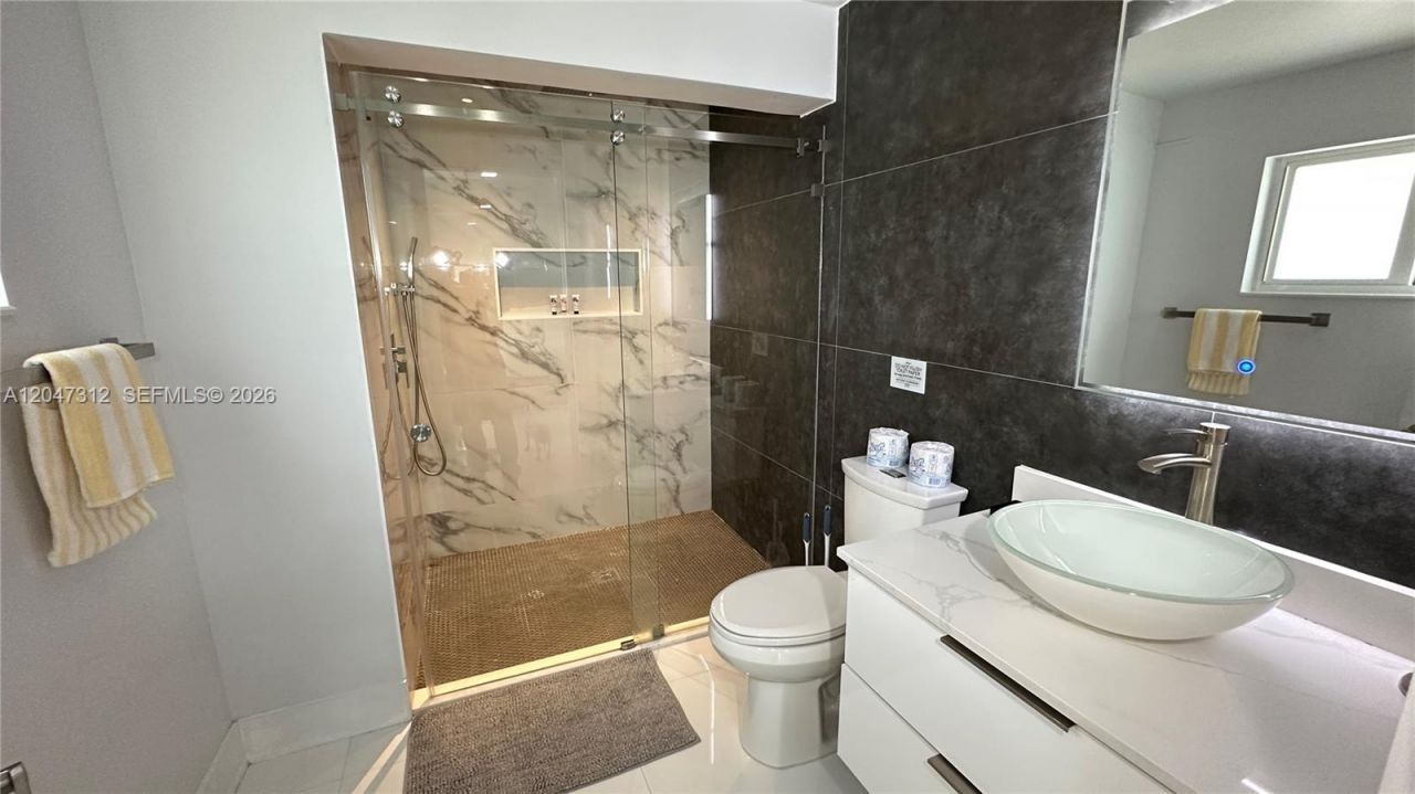 4288 SW 9th St , Unit 1, Miami, FL 33134 Photo