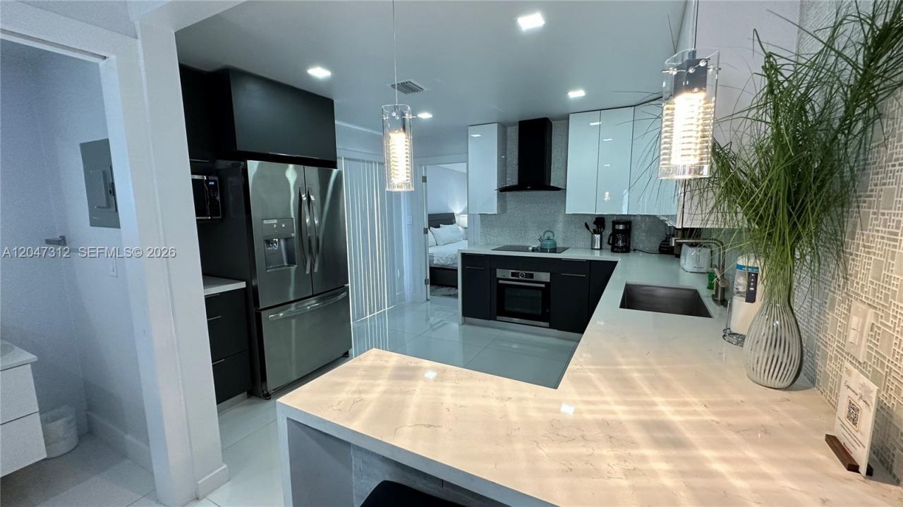 4288 SW 9th St , Unit 1, Miami, FL 33134 Photo