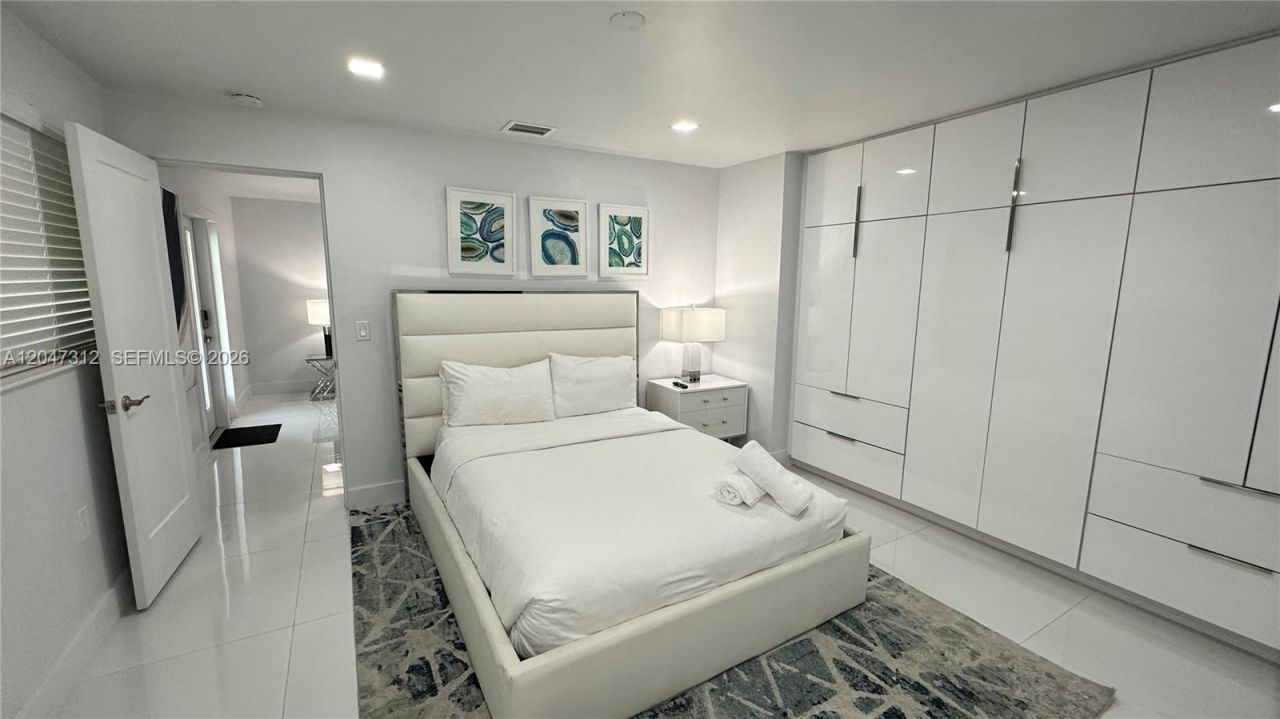 4288 SW 9th St , Unit 1, Miami, FL 33134 Photo