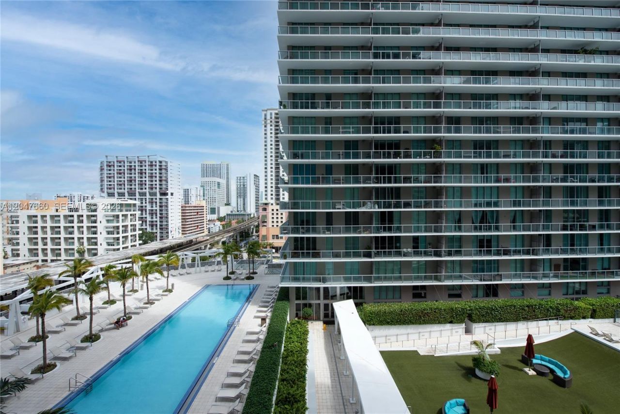 79 SW 12th St , Unit 1105-S, Miami, FL 33130 Photo