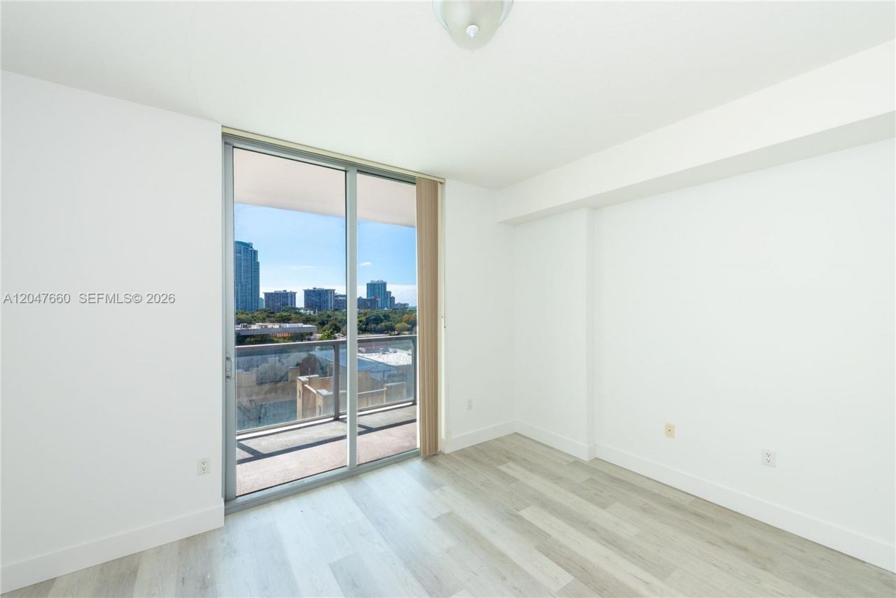 79 SW 12th St , Unit 1105-S, Miami, FL 33130 Photo