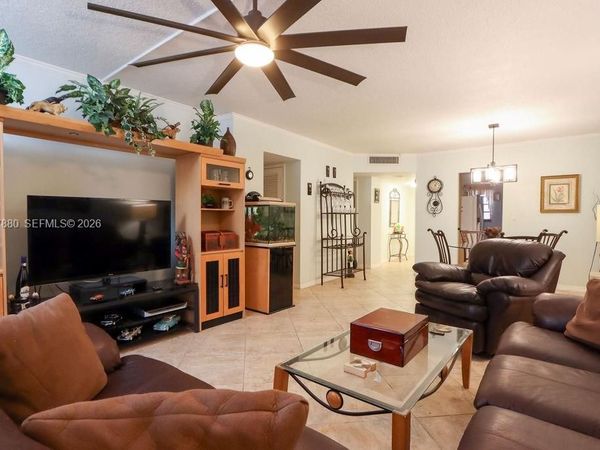 3575 Broken Woods Dr , Unit 303, Coral Springs, FL 33065