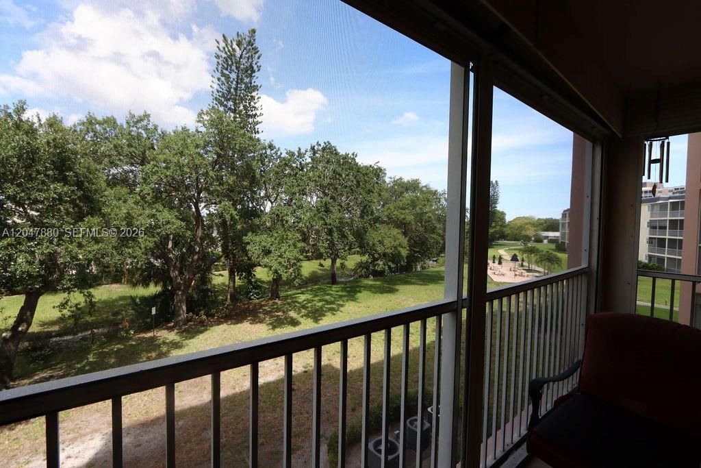 3575 Broken Woods Dr , Unit 303, Coral Springs, FL 33065 Photo