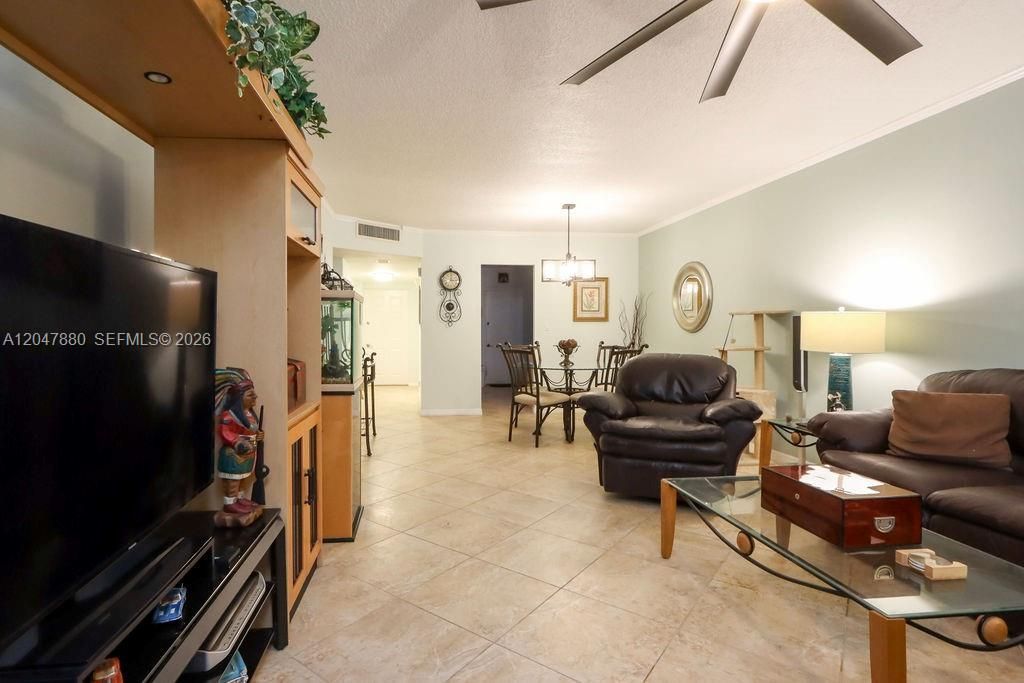 3575 Broken Woods Dr , Unit 303, Coral Springs, FL 33065 Photo