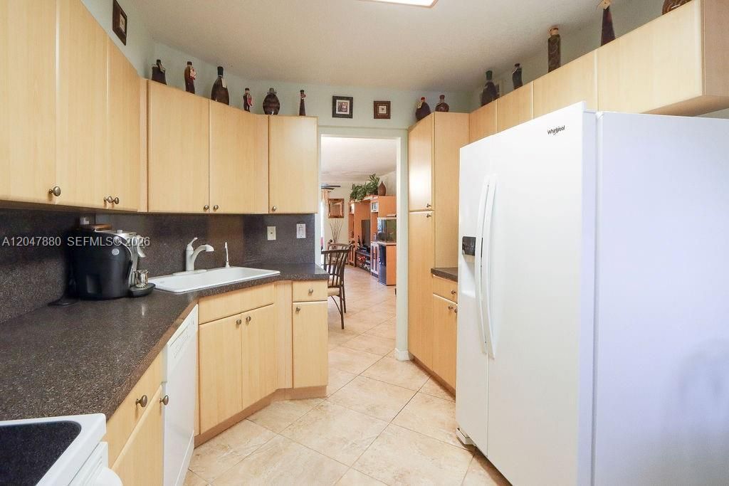 3575 Broken Woods Dr , Unit 303, Coral Springs, FL 33065 Photo
