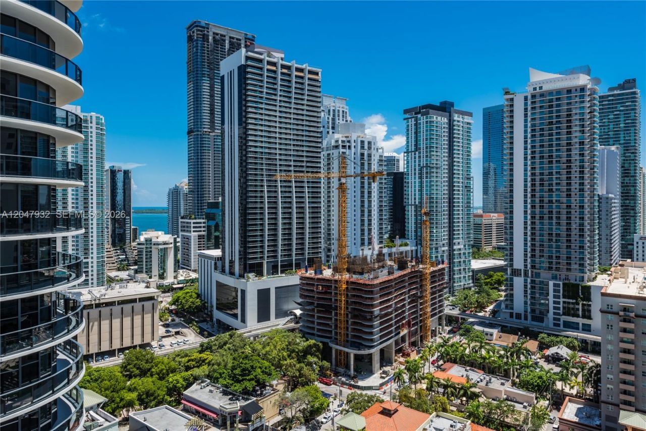 55 SW 9th Street , Unit 2102, Miami, FL 33130 Photo