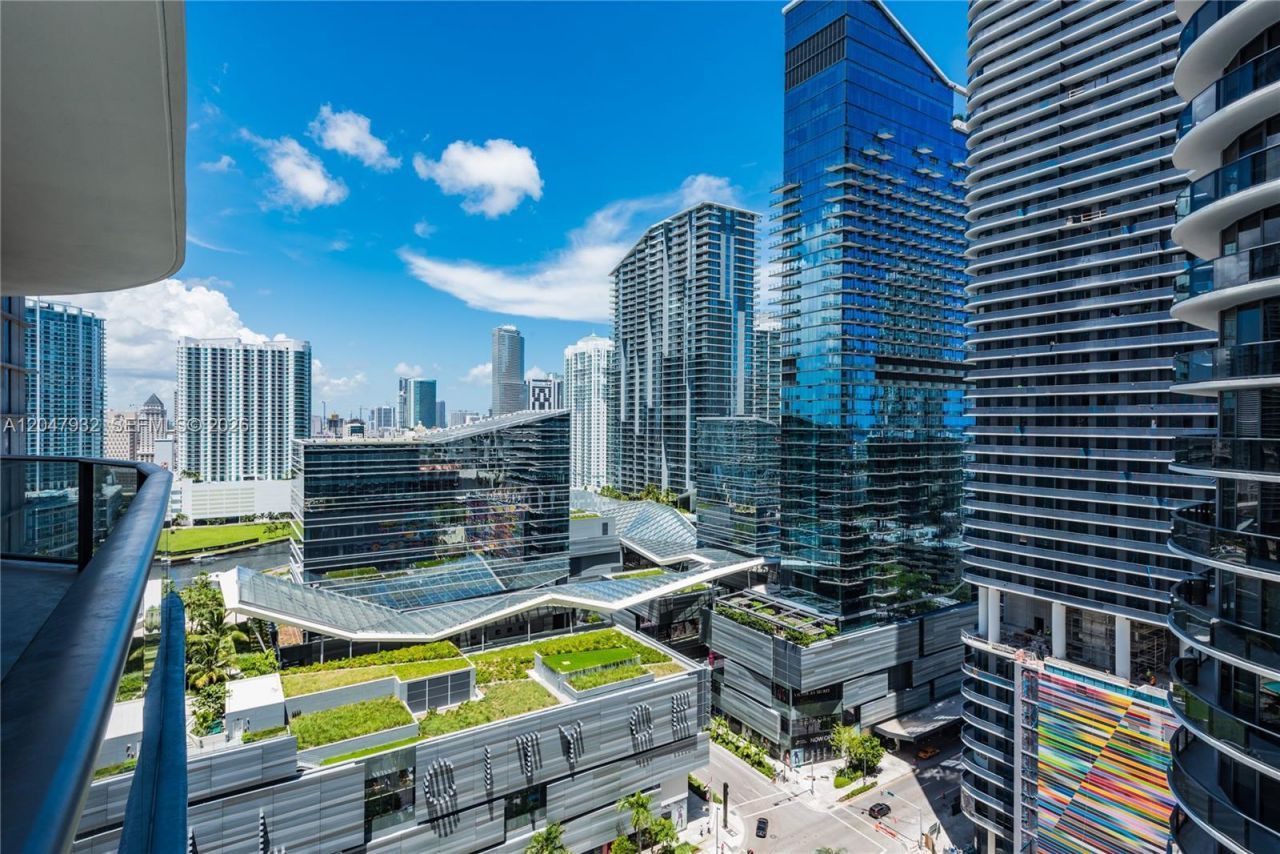 55 SW 9th Street , Unit 2102, Miami, FL 33130 Photo