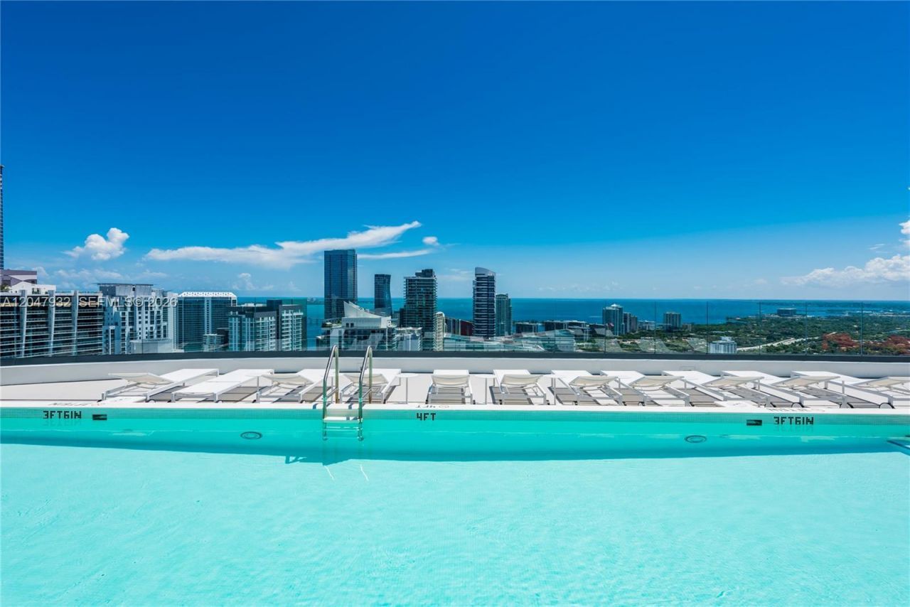 55 SW 9th Street , Unit 2102, Miami, FL 33130 Photo