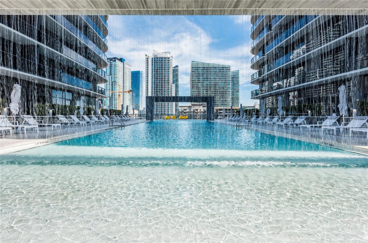 55 SW 9th Street , Unit 2102, Miami, FL 33130 Photo