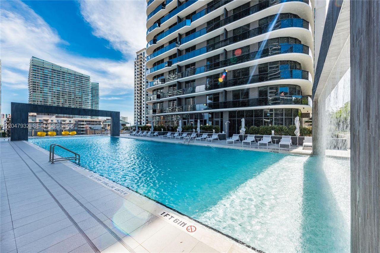 55 SW 9th Street , Unit 2102, Miami, FL 33130 Photo