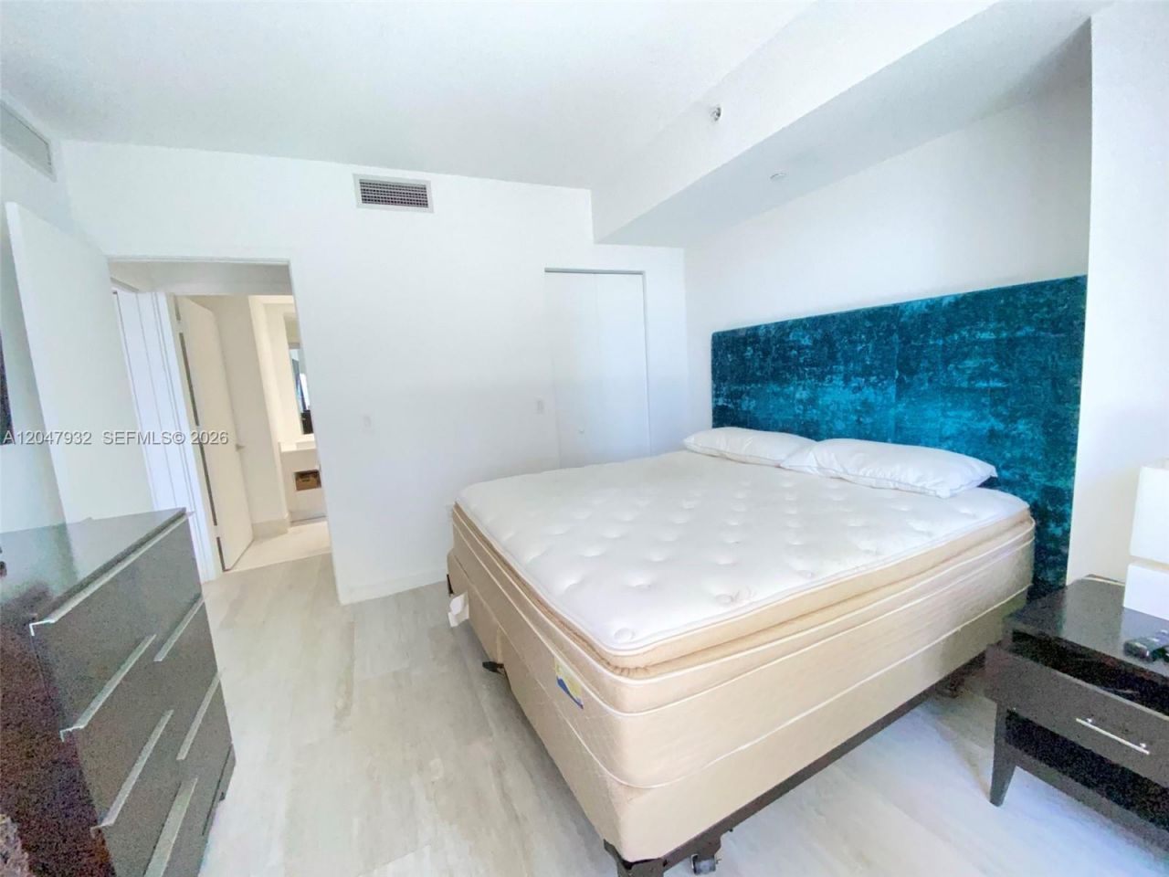 55 SW 9th Street , Unit 2102, Miami, FL 33130 Photo