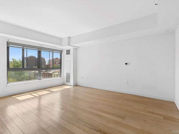 171 W 131st Street , Unit 619, New York (Manhattan), NY 10027