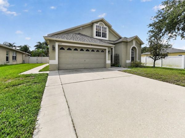 6717 GUILFORD CREST DRIVE, APOLLO BEACH, FL 33572