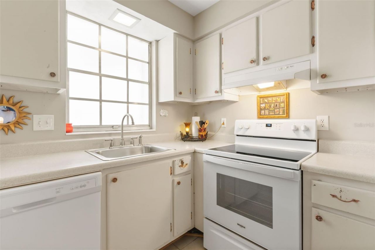 1250 S Denning Drive, Unit 109, Winter Park, FL 32789 Photo