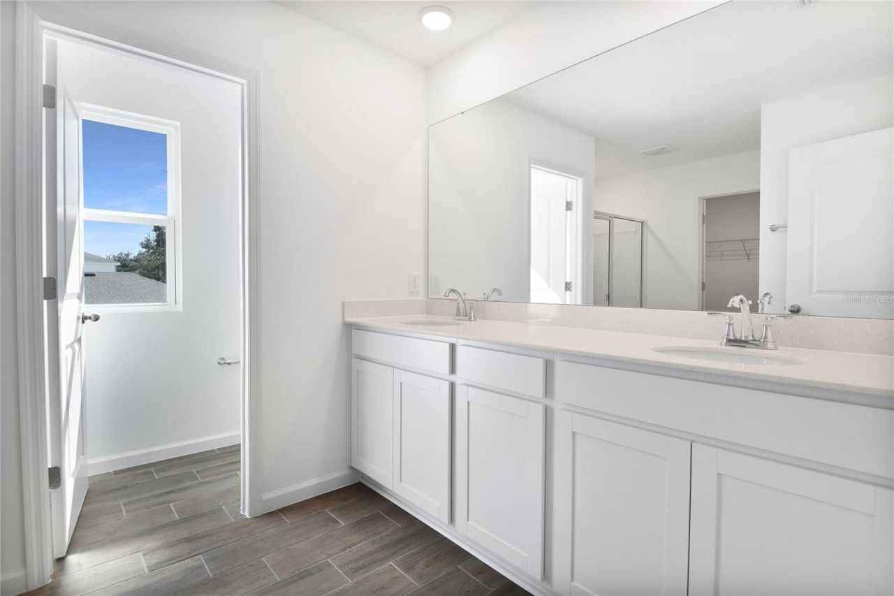 716 Lake Dell Avenue , Dundee, FL 33838 Photo