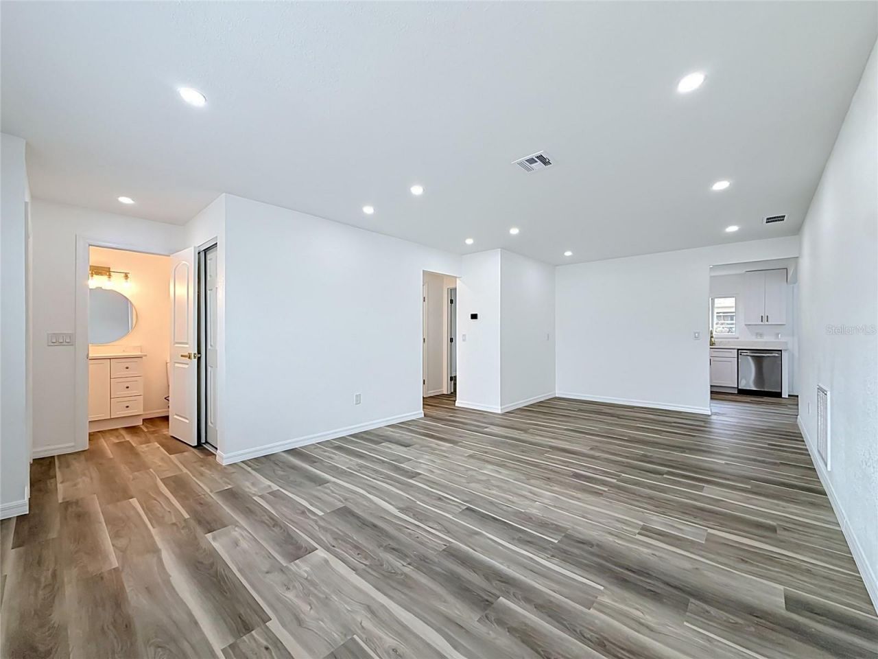 8454 Austin N, Pinellas Park, FL 33781 Photo