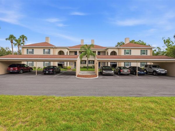 10316 CLUB CIRCLE , Unit 41, TAMPA, FL 33618