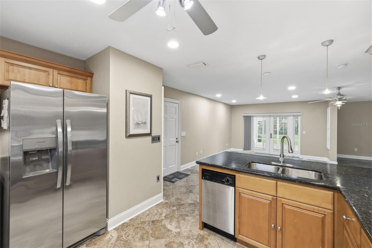 10316 Club Circle, Unit 41, Tampa, FL 33618 Photo