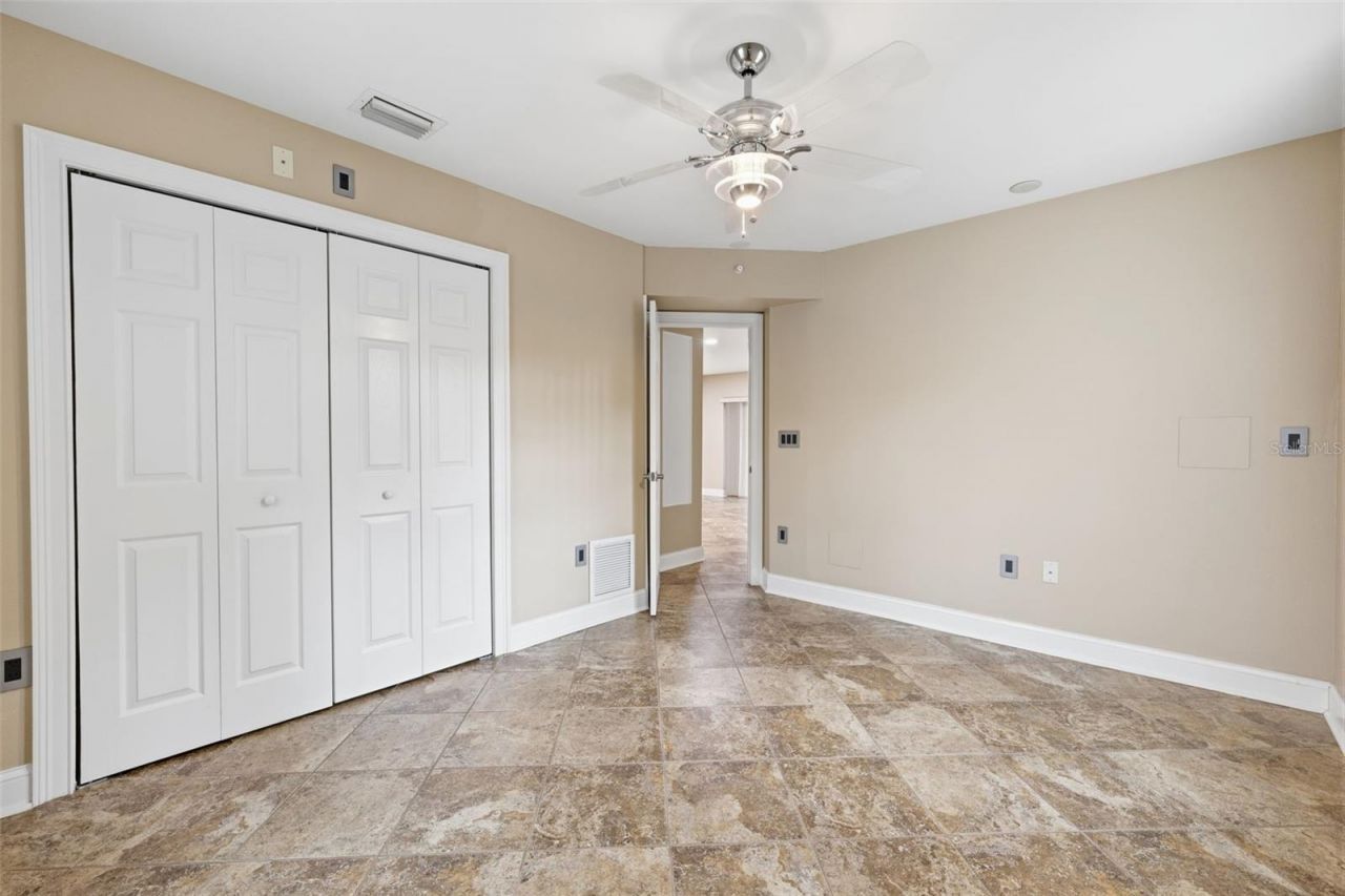 10316 Club Circle, Unit 41, Tampa, FL 33618 Photo
