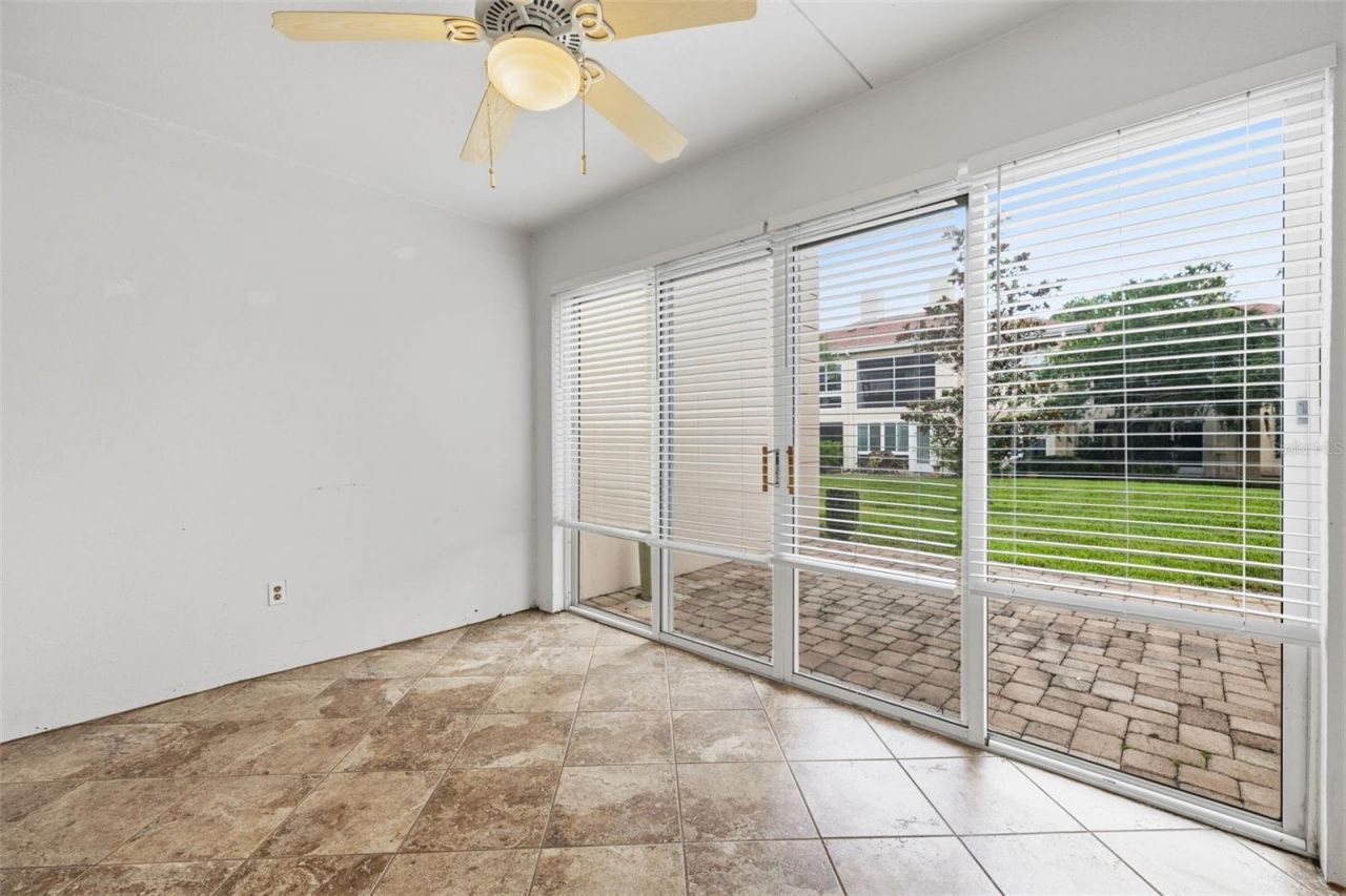 10316 Club Circle, Unit 41, Tampa, FL 33618 Photo