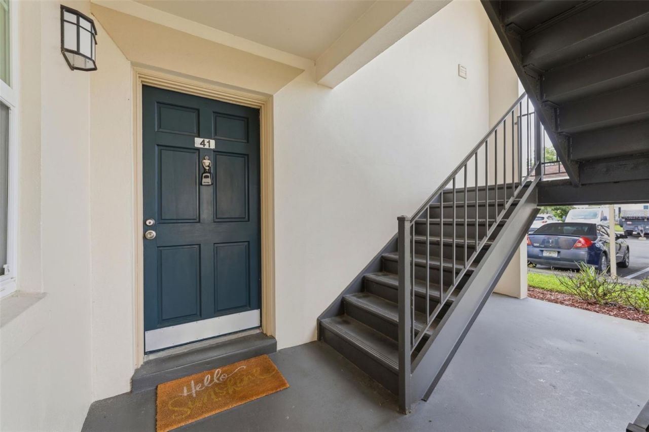 10316 Club Circle, Unit 41, Tampa, FL 33618 Photo