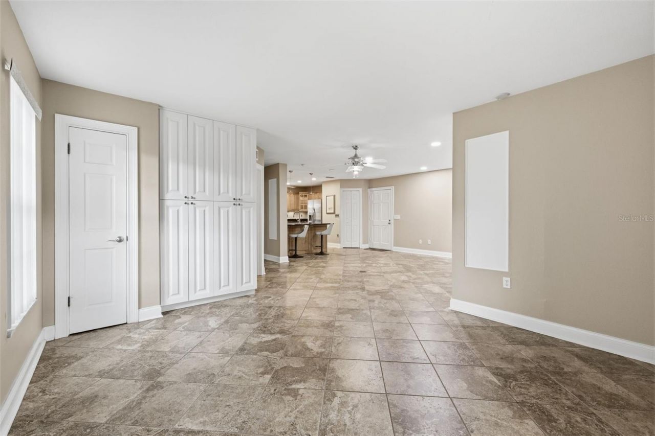 10316 Club Circle, Unit 41, Tampa, FL 33618 Photo