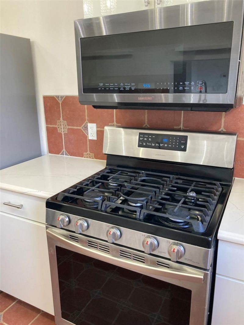 7975 58th Avenue N, Unit 408, Saint Petersburg, FL 33709 Photo