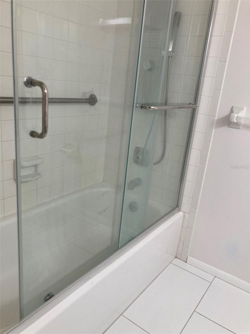 7975 58th Avenue N, Unit 408, Saint Petersburg, FL 33709 Photo