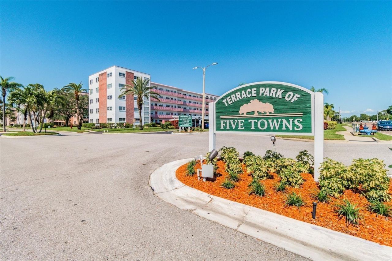 7975 58th Avenue N, Unit 408, Saint Petersburg, FL 33709 Photo