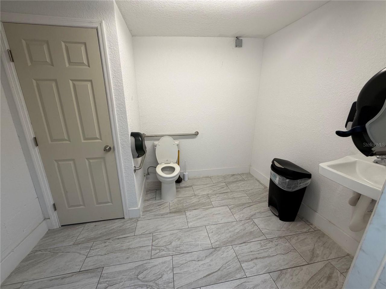 540 S Scenic Highway, Frostproof, FL 33843 Photo