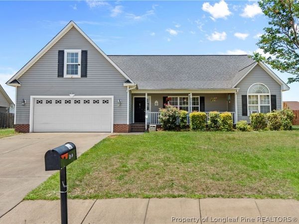 5946 Lillytrotter Drive, Hope Mills, NC 28348