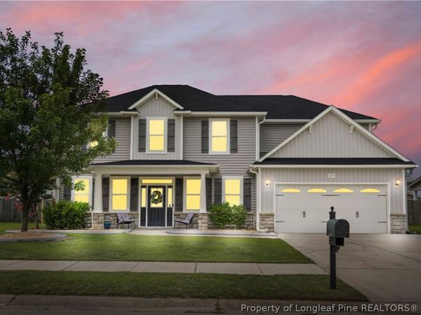 221 Fountain Grove Drive, Raeford, NC 28376