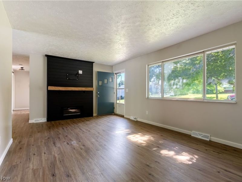 2992 Walbridge Drive, Akron, OH 44319 Photo 3