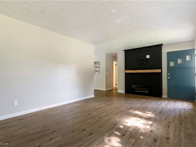 2992 Walbridge Drive, Akron, OH 44319 Photo 4