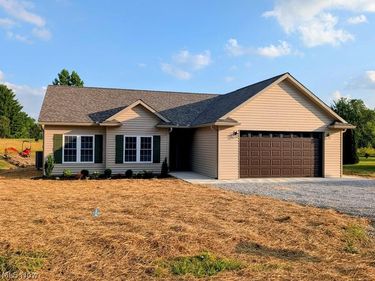 1361 Saffron Drive, West Salem, OH 44287