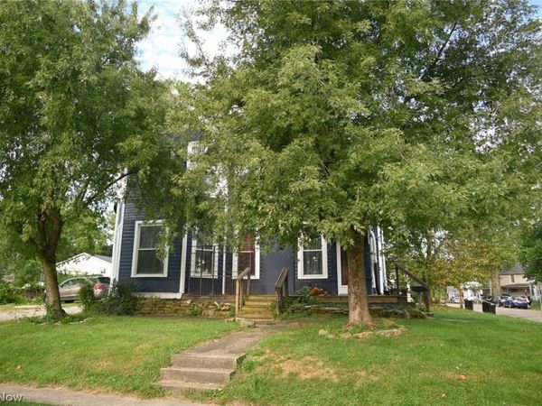 1055 Blue Avenue , Zanesville, OH 43701