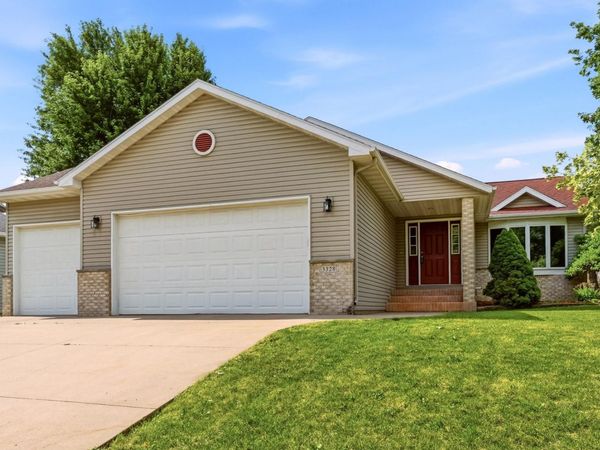 3328 Dorset Lane NW, Rochester, MN 55901