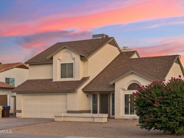 7233 W CORRINE Drive, Peoria, AZ 85381