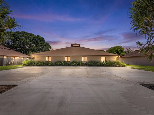 1262 The 12th Fairway, Wellington, FL 33414