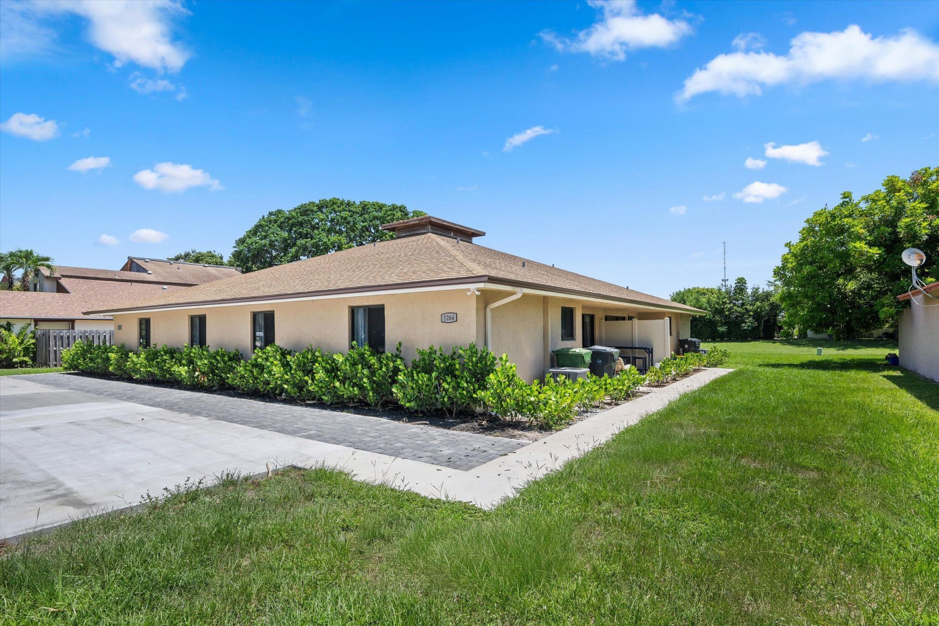 1262 The 12th Fairway, Wellington, FL 33414 Photo